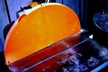 Lijadora de disco con protección de bajada