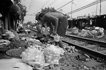 Vías del tren, Indonesia