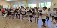 Un mundo ideal coro Rosalía 