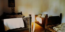 Casa de campesinos (s.XIX): Dormitorio, Museo del Pueblo de Astu
