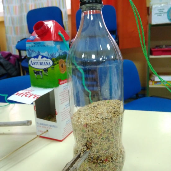 COMEDEROS DE PÁJAROS 3