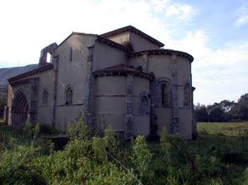 ábsides de iglesia rural
