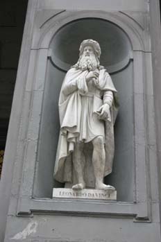 Estatua de Leonardo, Florencia