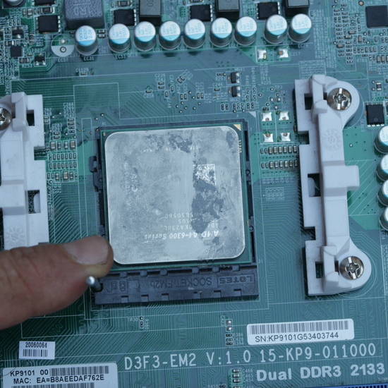 Microprocesador AMD Atlhon A4-6300 en zócalo FM2b