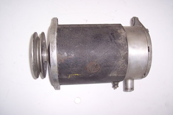 Dinamo con polea de arrastre