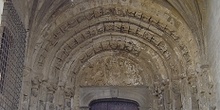 Templo de San Esteban. Portada con átrio gótico, Sos del Rey Cat
