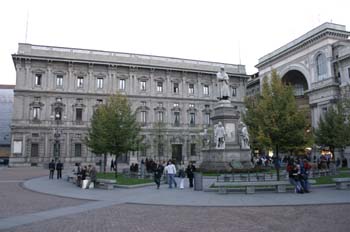 Plaza de la Scala y Palazzo Marino, Milán