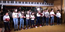 6º B Rocking around the Christmas tree
