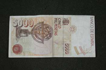 Reverso de un billete de 5000 pesetas