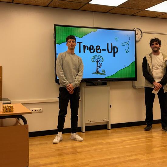 Tree Up - Presentaciçon IESCCA