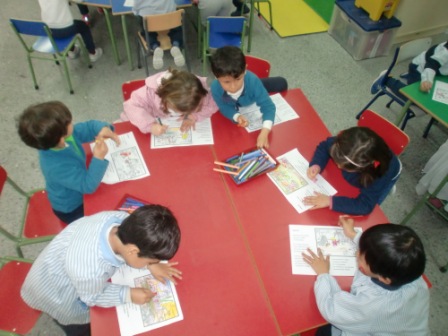 2017_01_INFANTIL 4C INVESTIGA SOBRE DINOSAURIOS Y LA P 3