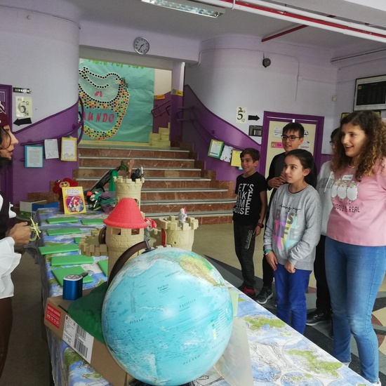Mercadillo de Libros, premiados, y exposición de trabajos. Día del Libro curso 18-19 34