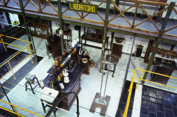 Vista aérea del laboratorio de materiales, Museo de la Minería y