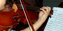 Tocar la viola