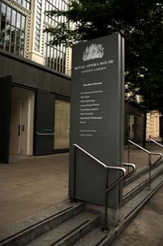 Escaleras del Royal Opera House, Londres