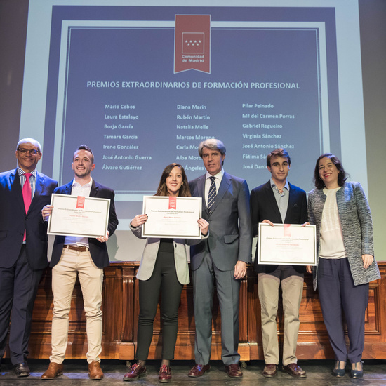 Entrega de los premios extraordinarios correspondientes al curso 2016/2017 16