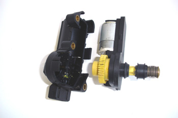 Inyección monopunto. Actuador eléctrico. Detalle interior