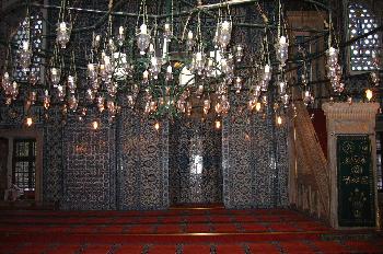 Interior del Rüstem Pasa Camii, Estambul, Turquía