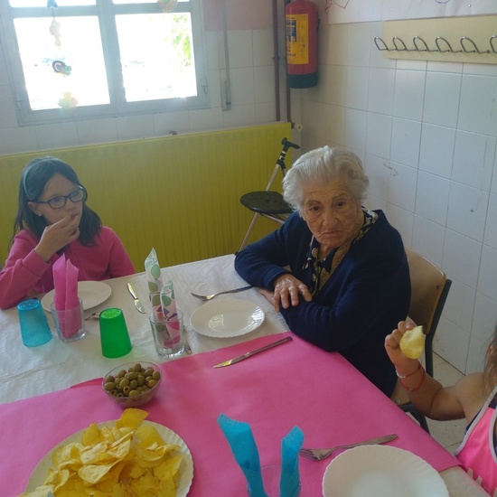Comida de 1º con los mayores de los LLanos 14