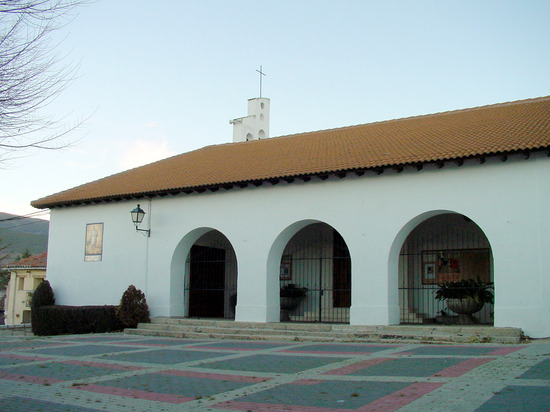Lateral de iglesia en Villavieja del Lozoya