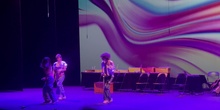 Atenea a Escena 2024. “Smart” de Le Serafimm, bailada por Nagore Cámara, Iris Castro y Rosa Isabella Inchausti