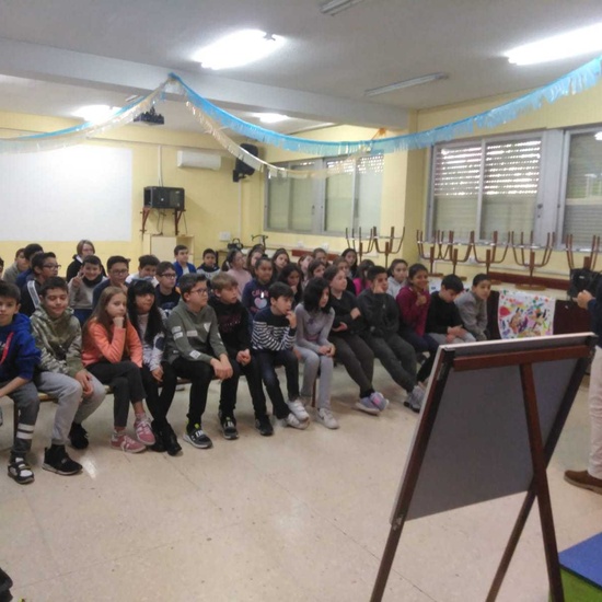 Día del libro con escritores imágenes 2