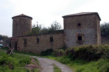 Torre Muñiz y el palacio medieval de Olloniego, Principado de As