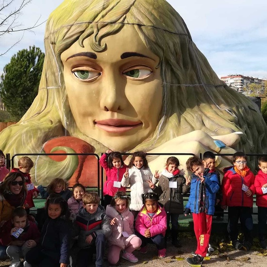 2019_12_18_Los monos azules visitan a la mujer gigante_CEIP FDLR_Las Rozas 10