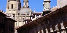 Vista de la Iglesia de San Martín y Catedral, Segovia