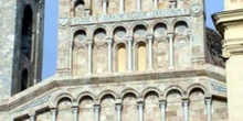 Fachada de la Catedral de Santa María, Cagliari, Italia