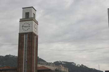 Campanario y Castello Malaspina, Carrara