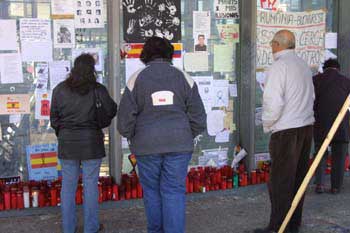 Visitas al santuario provisional de Atocha