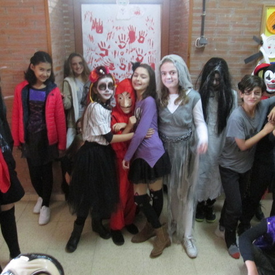 2019_10_30_Sexto B celebra Halloween por todo lo alto_CEIP FDLR_Las Rozas_2019-2020 8