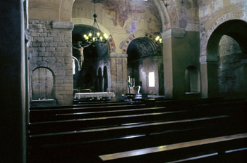 Nave central (hacia oriente) de San Julián de los Prados, Oviedo