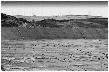 Fotografía artística de la construcción de un embalse, La Cañada