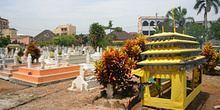 Cementerio de mezquita Al Mashun, Medan, Sumatra, Indonesia