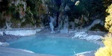 Cráter Inferno de Geiser del parque de Waimangu, Nueva Zelanda