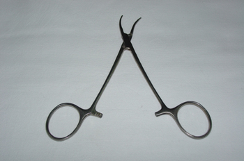 Pinza hemostática Halsted-Mosquito