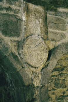 Faja y clípeo de la iglesia de Santa Cristina de Lena, Oviedo, P