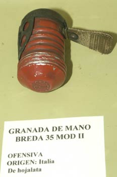 Granada de mano. Breda 35 Mod. II, Museo del Aire de Madrid