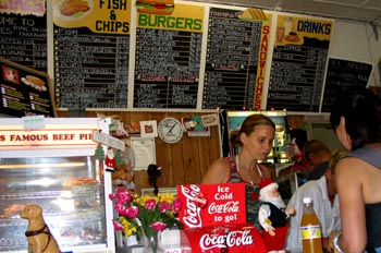 Interior de un pequeño restaurante rural, Australia