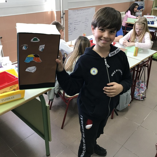 MANUALIDAD RECICLADO CAJA DE ZAPATOS - TERCERO 11