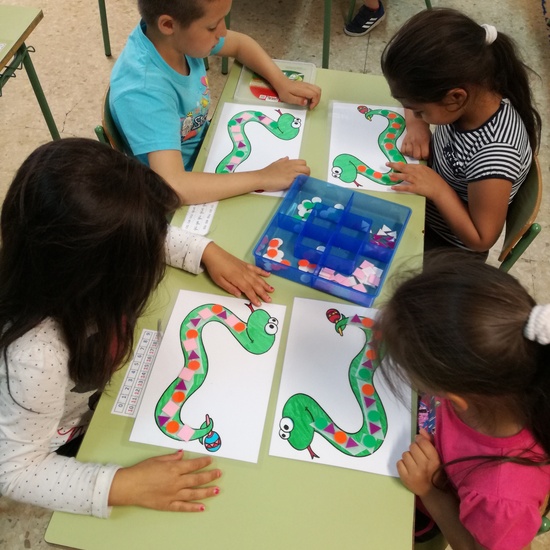 ELABORACIÓN DE MATERIALES MANIPULATIVOS PARA EL DESARROLLO DE LAS HABILIDADES LÓGICO-MATEMATICAS PARA INFANTIL Y PRIMER CICLO DE PRIMARIA 5