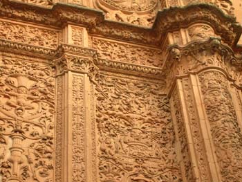 Detalle de la fachada del Edificio Histórico de la Universidad,