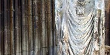 Detalle de la portada de la Iglesia del Santo Sepulcro, Estella,