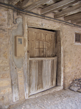 Puerta de vivienda tradicional, Calatañazor, Soria, Castilla y L