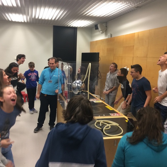 ELECTRIFICANTE JORNADA EN EL MUNCYT CON 2º DE LA ESO 5