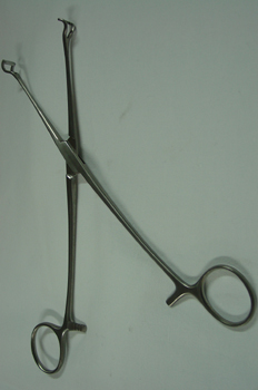 Pinza hemostática Babcock o farolillo