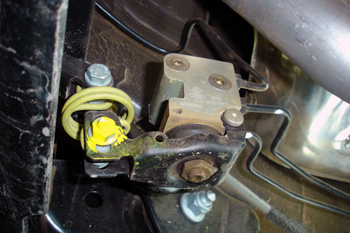 Repartidor de frenada para eje trasero