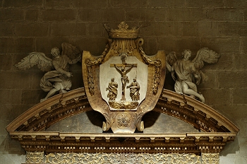 Catedral de Huesca. Dintel con escena de crucifixión